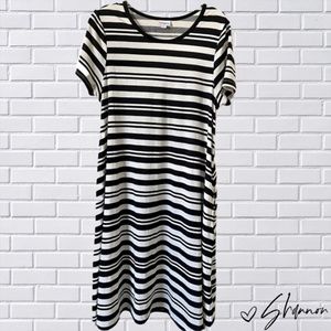 NWOT LuLaRoe Jessie Dress